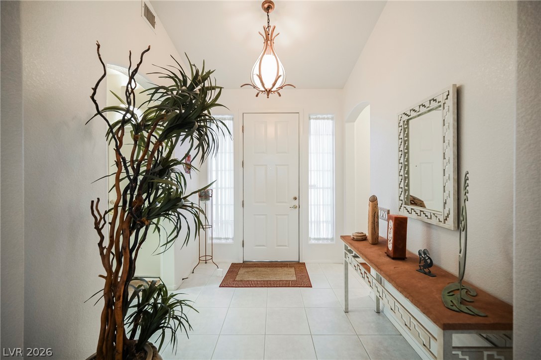 8636 Highland View Property Photo 1
