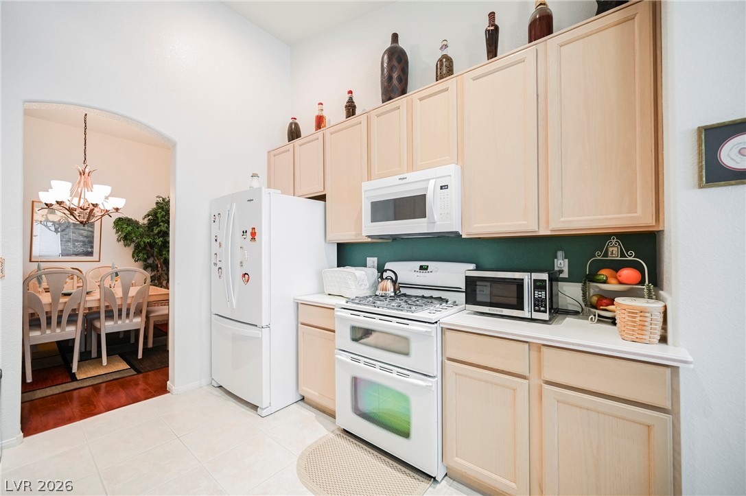 8636 Highland View Avenue Property Photo 19