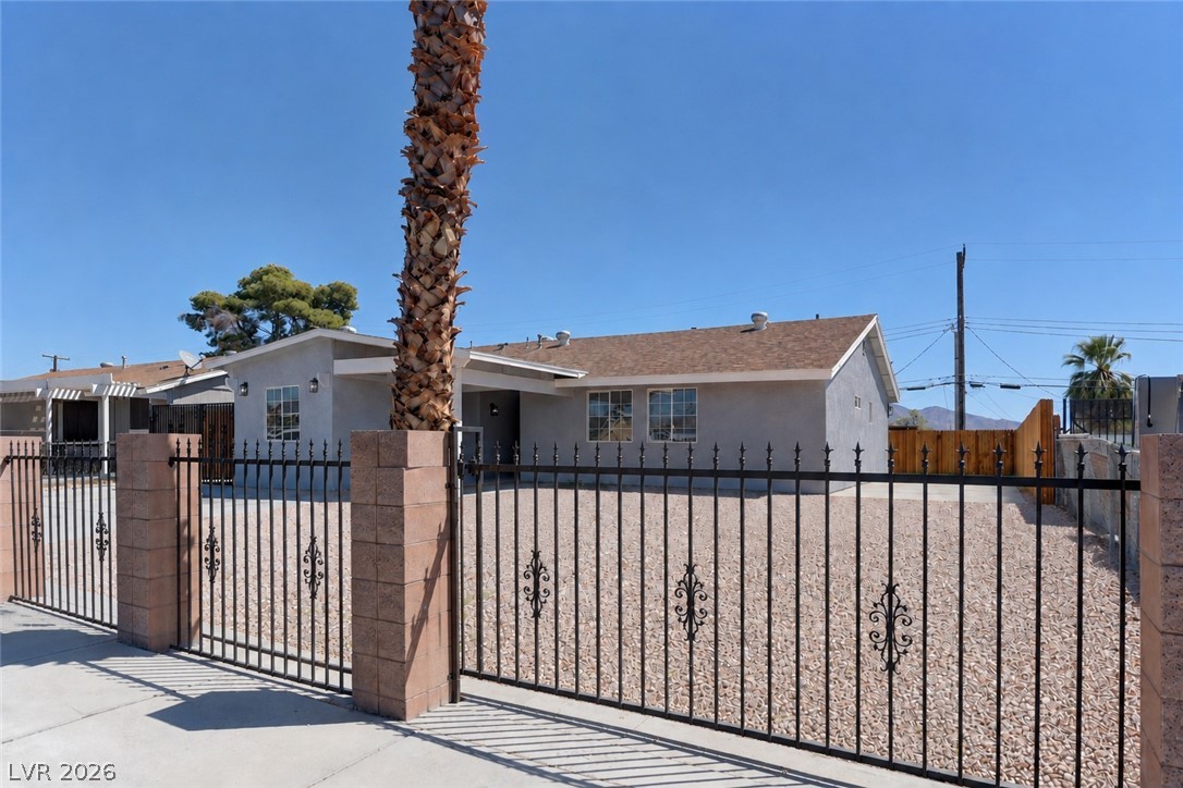 34 Del Amo Drive Property Photo 4