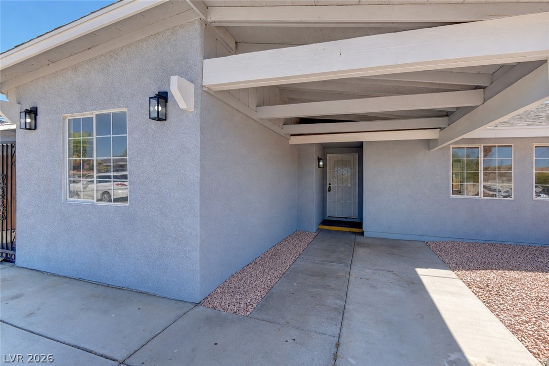 34 Del Amo Drive Property Photo 5