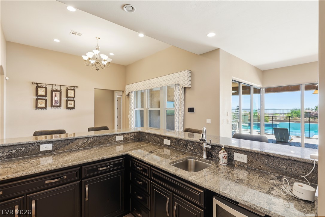 6930 Summer Sky Street Property Photo 14