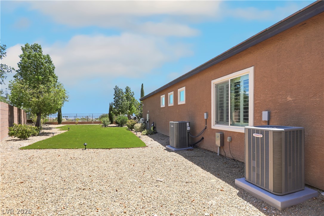 6930 Summer Sky Street Property Photo 37