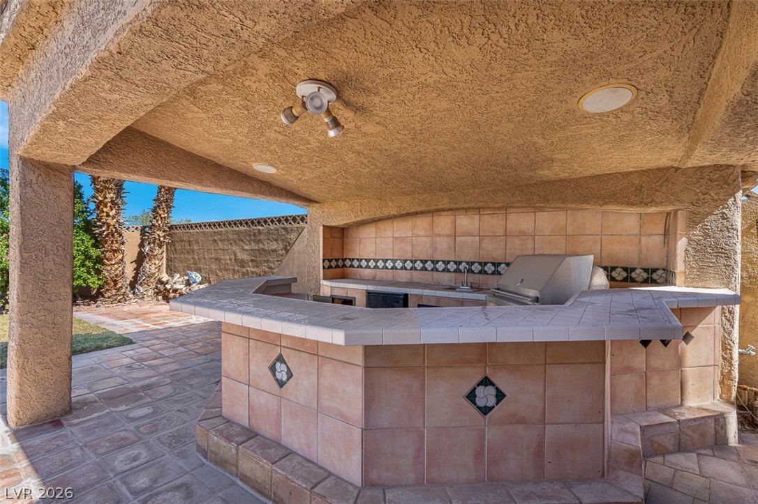 9415 Westwind Road Property Photo 49
