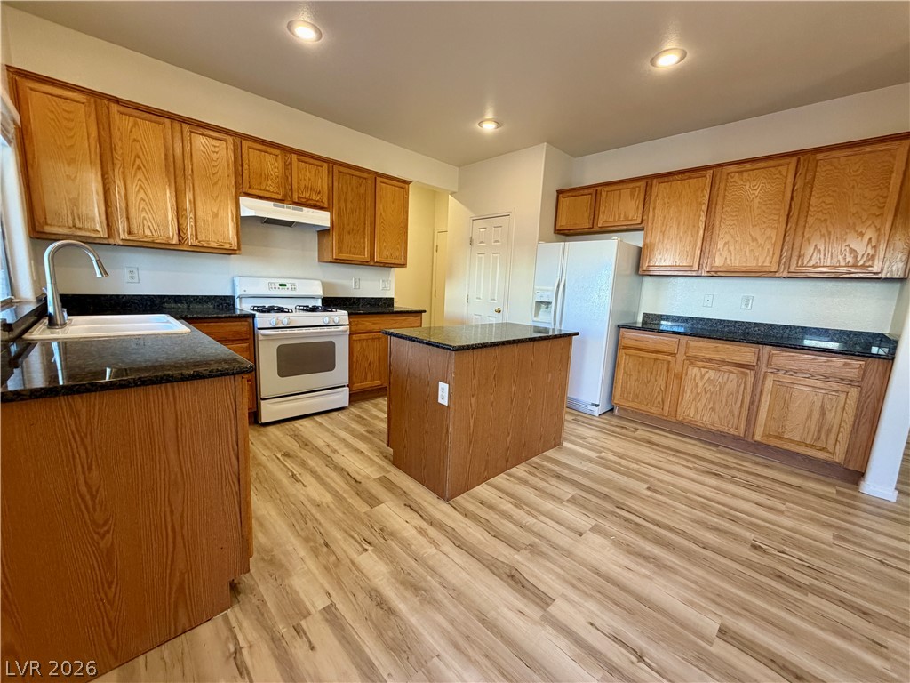 5613 Clotidle Soupert Court Property Photo 6