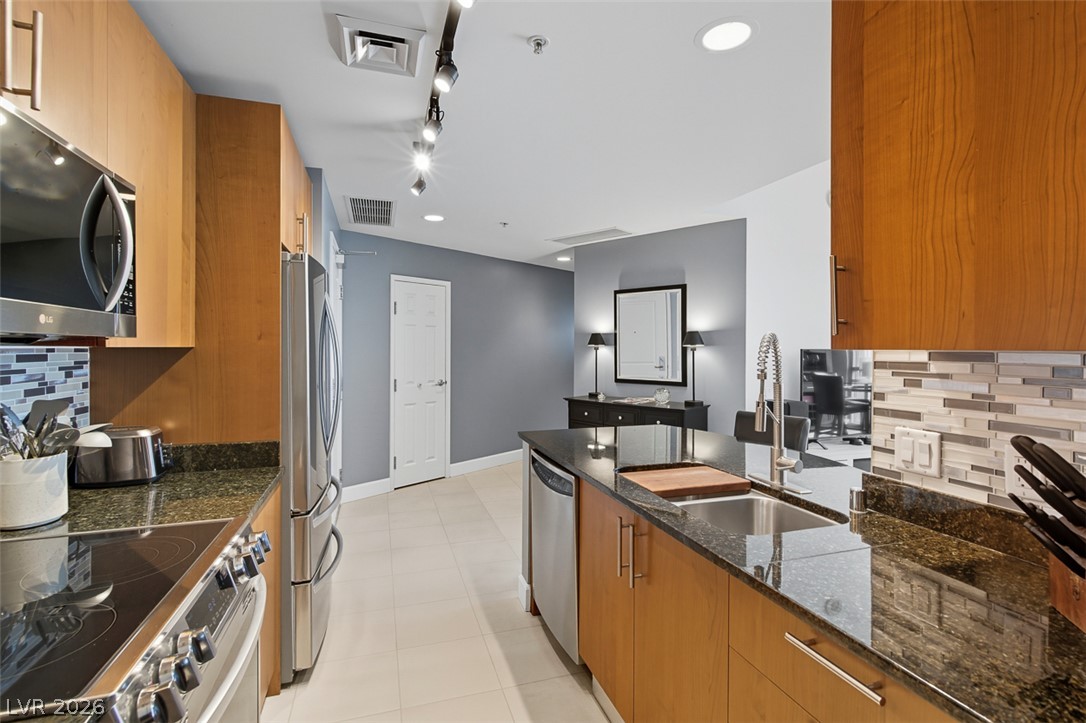 200 West Sahara Avenue 1405 Property Photo 10