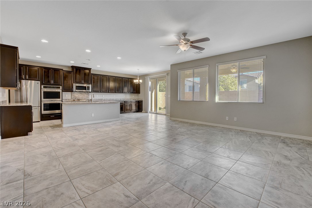 12402 Mosticone Way Property Photo 4