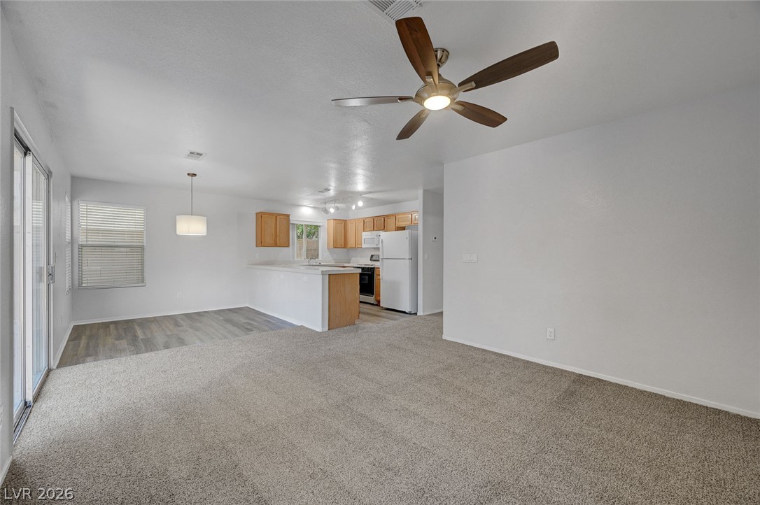 9821 Peseo Cresta Avenue Property Photo 17