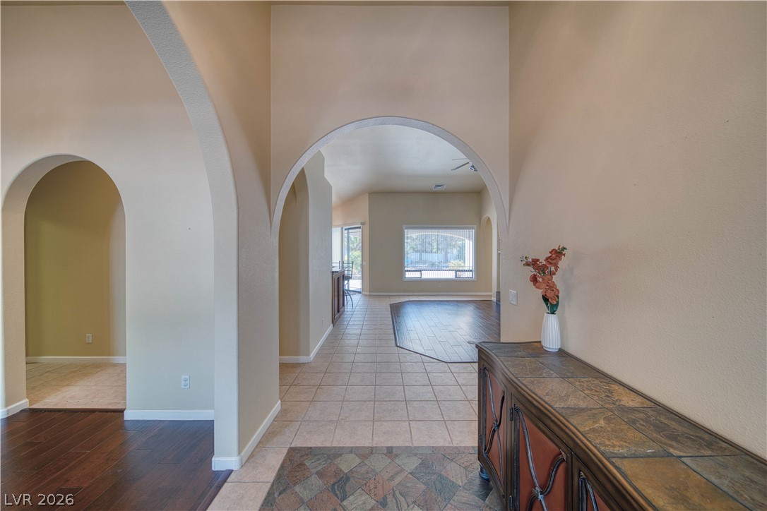 2061 Iroquois Avenue Property Photo 11