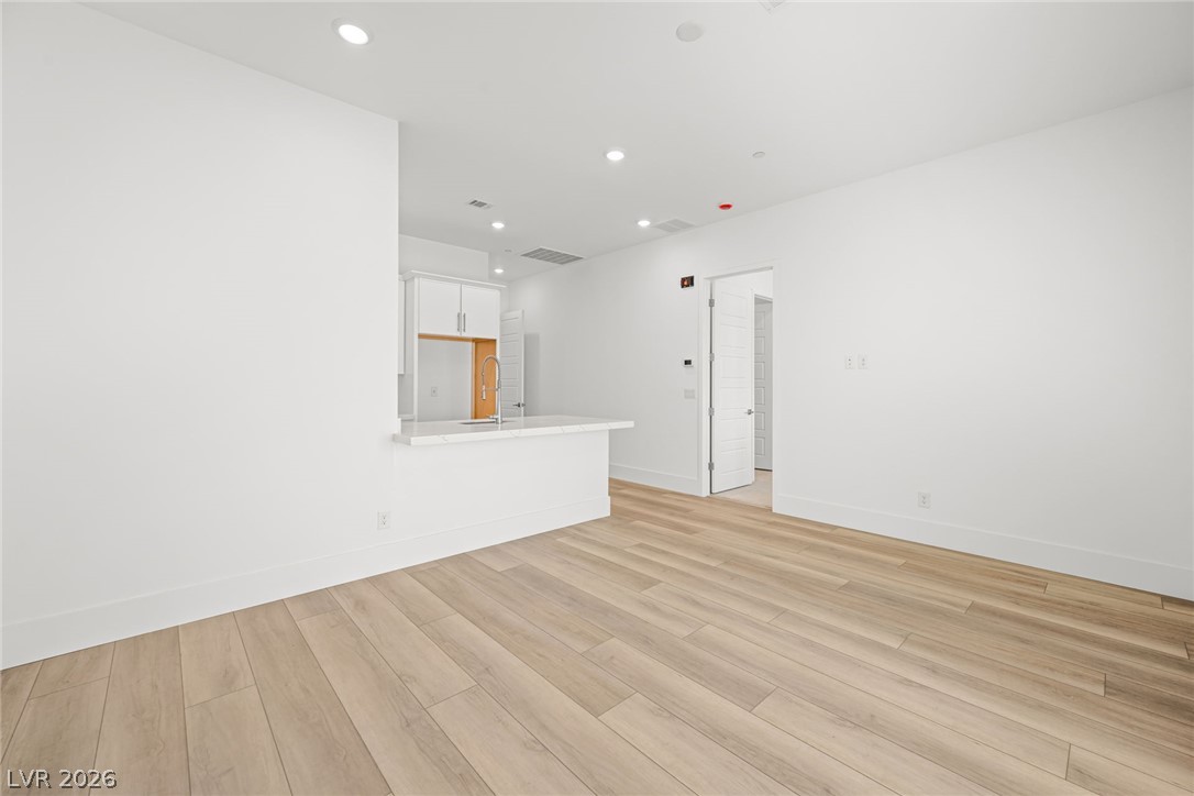 12428 Breezy Bluff Avenue Property Photo 34