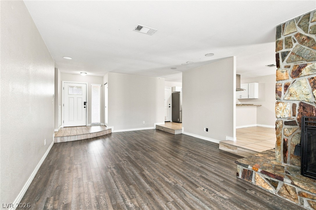 7717 Aplin Avenue Property Photo 7