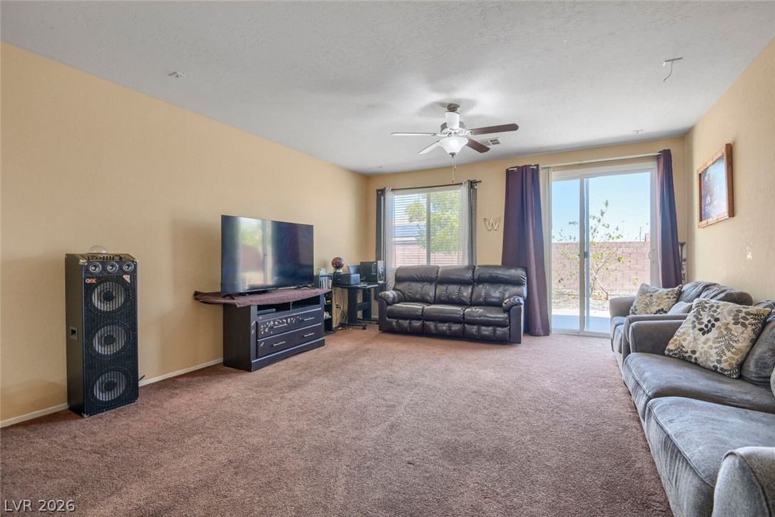 3920 Ropers Ranch Street Property Photo 12