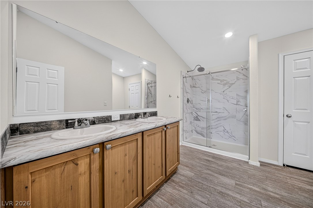 381 East Pechstein Road Property Photo 4