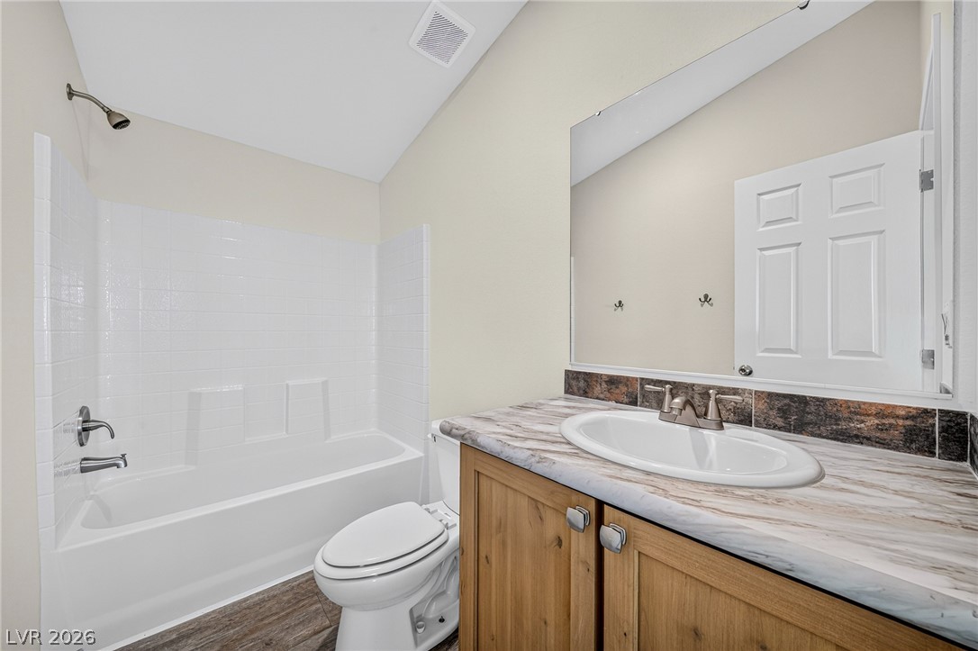 381 East Pechstein Road Property Photo 18
