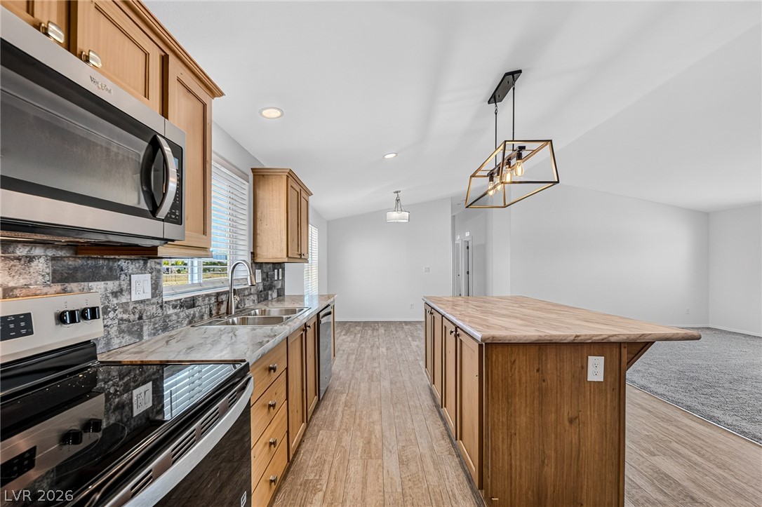 381 East Pechstein Road Property Photo 32