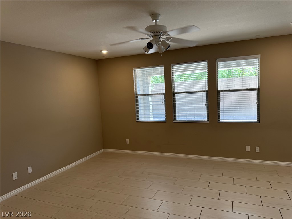 921 Riverlawn Place Property Photo 3