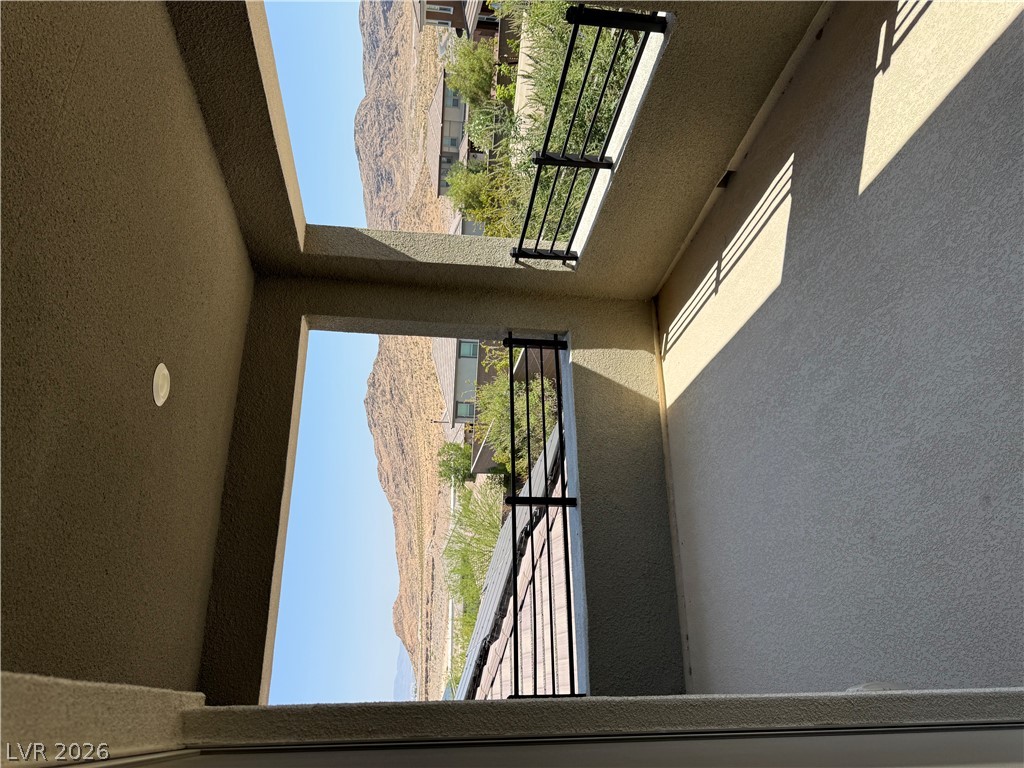 921 Riverlawn Place Property Photo 19