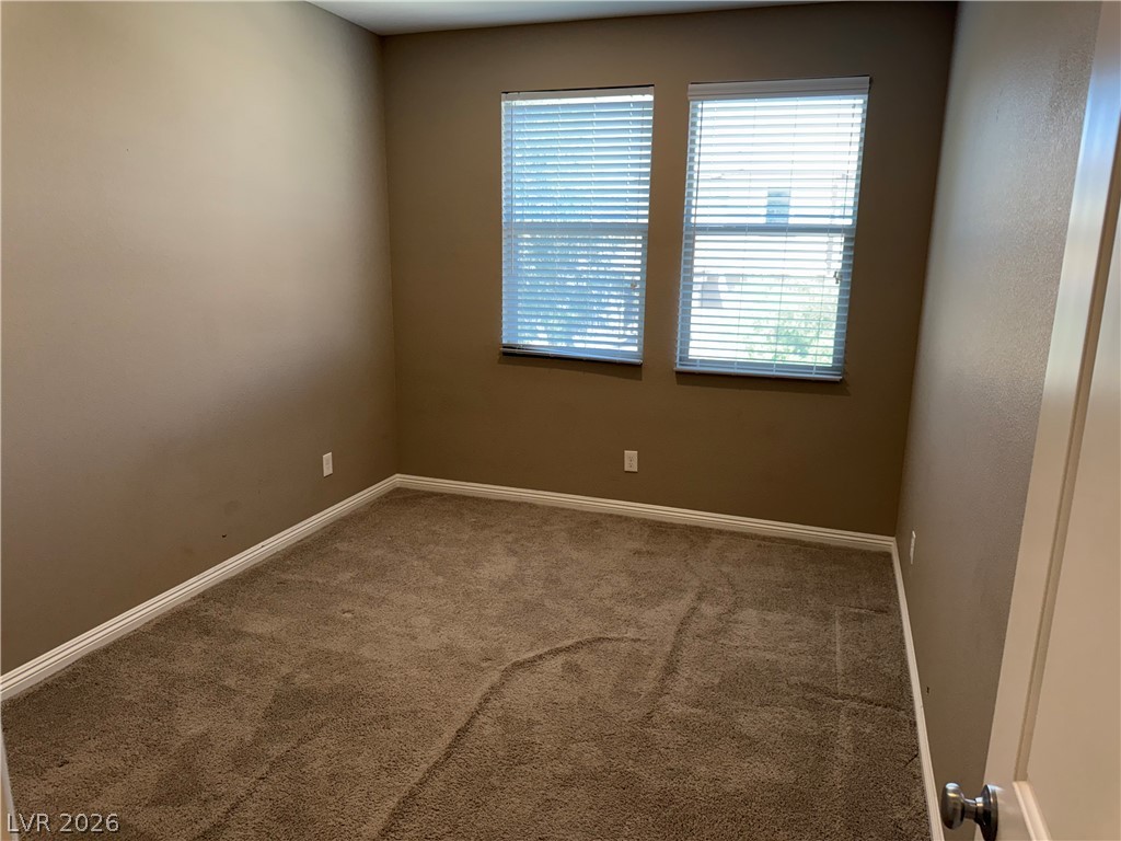 921 Riverlawn Place Property Photo 28
