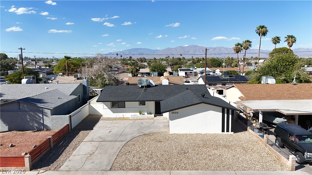 5900 Carmen Boulevard Property Photo 26