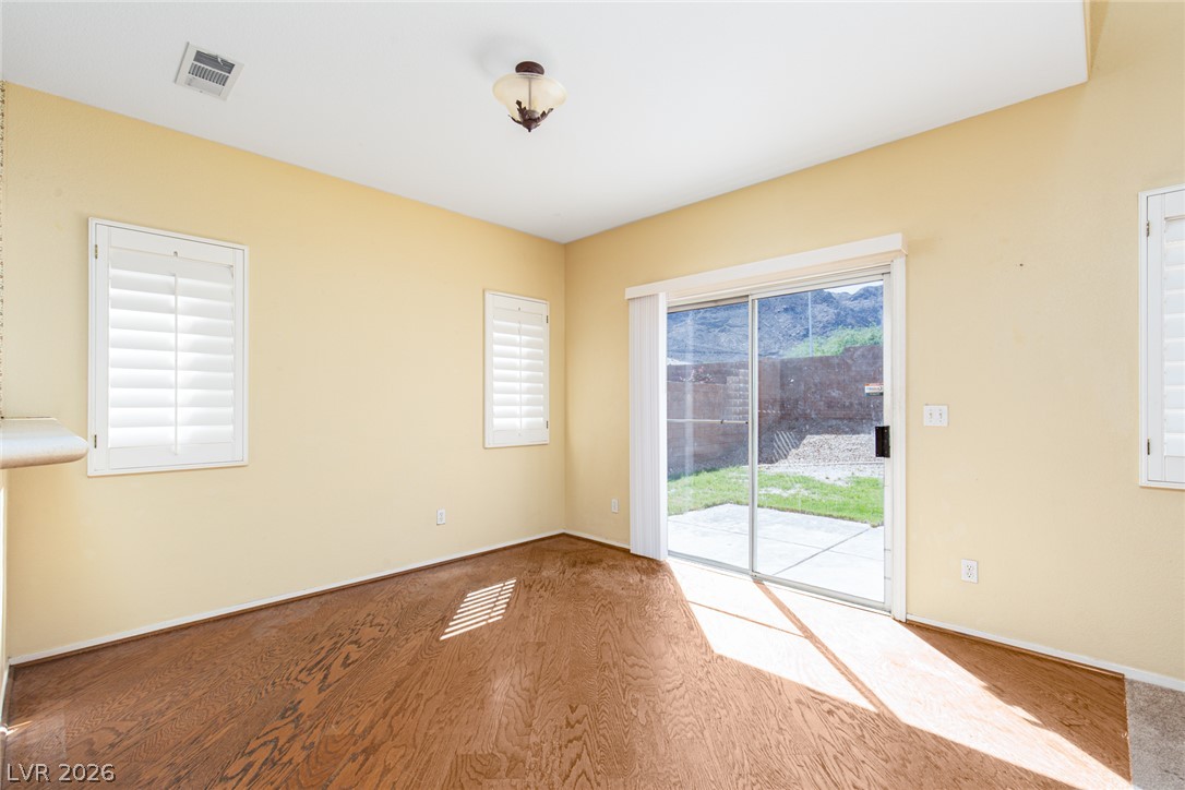 725 Smokey Mountain Avenue Property Photo 10