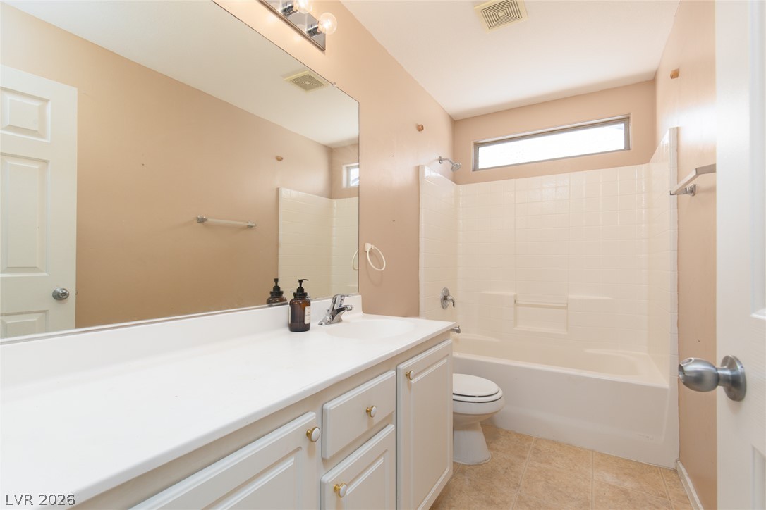 725 Smokey Mountain Avenue Property Photo 25
