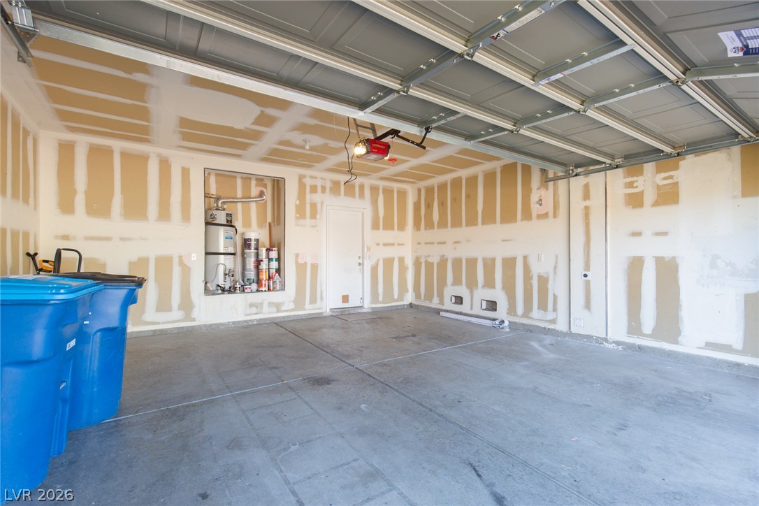 725 Smokey Mountain Avenue Property Photo 31