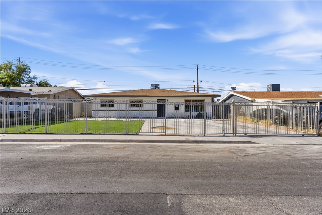 4378 Swandale Avenue Property Photo 31
