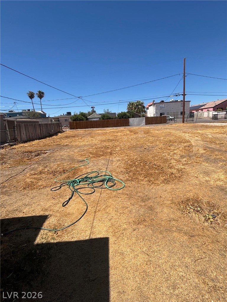 1821 Hoover Street Property Photo 4