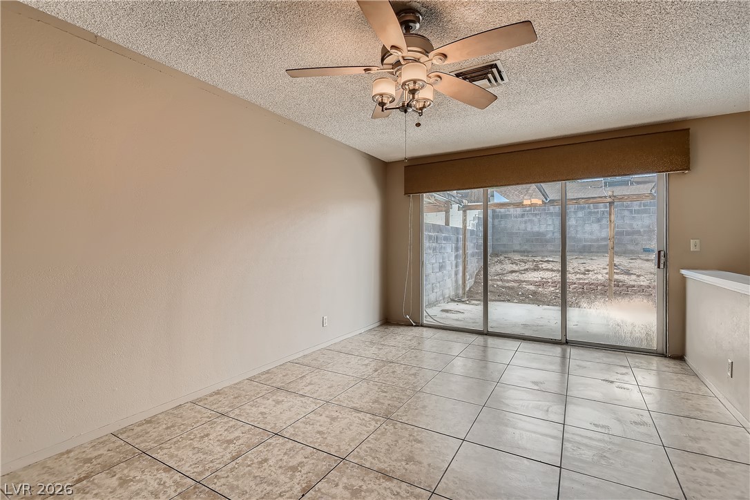 3959 Spring Leaf Drive Property Photo 3