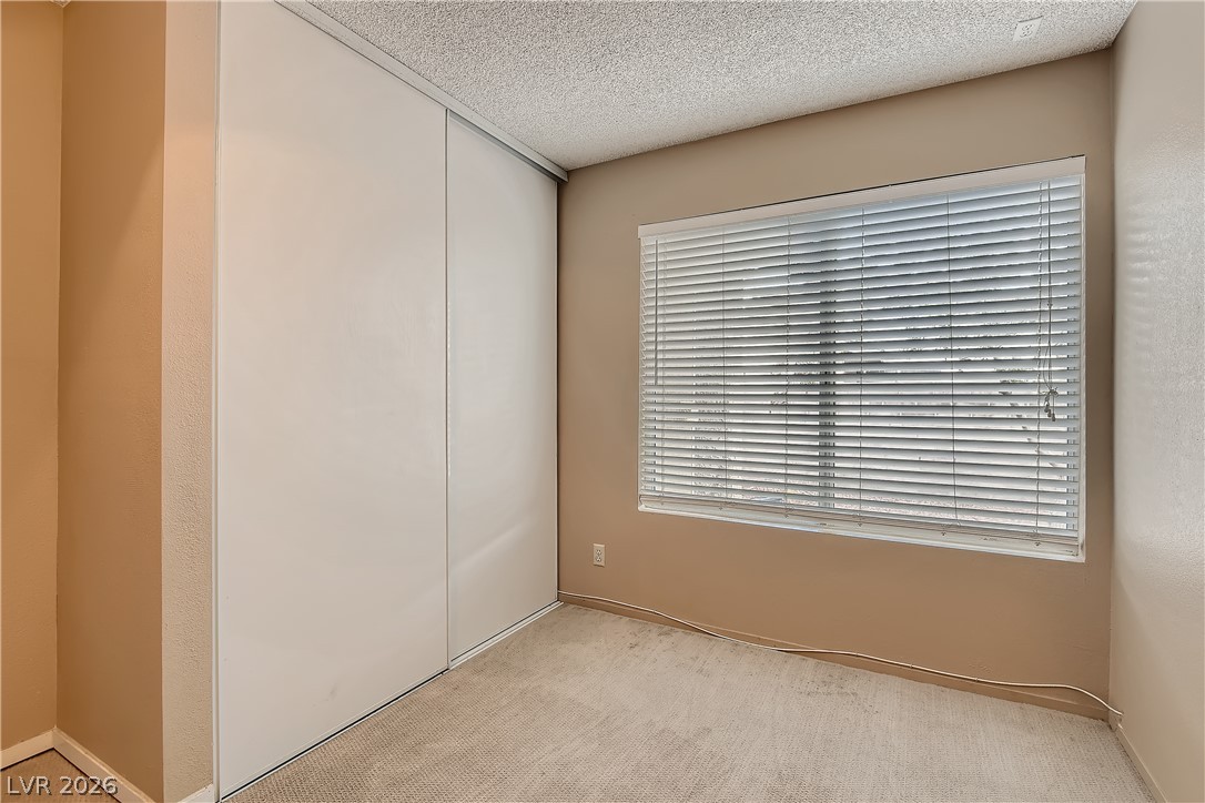 3959 Spring Leaf Drive Property Photo 8