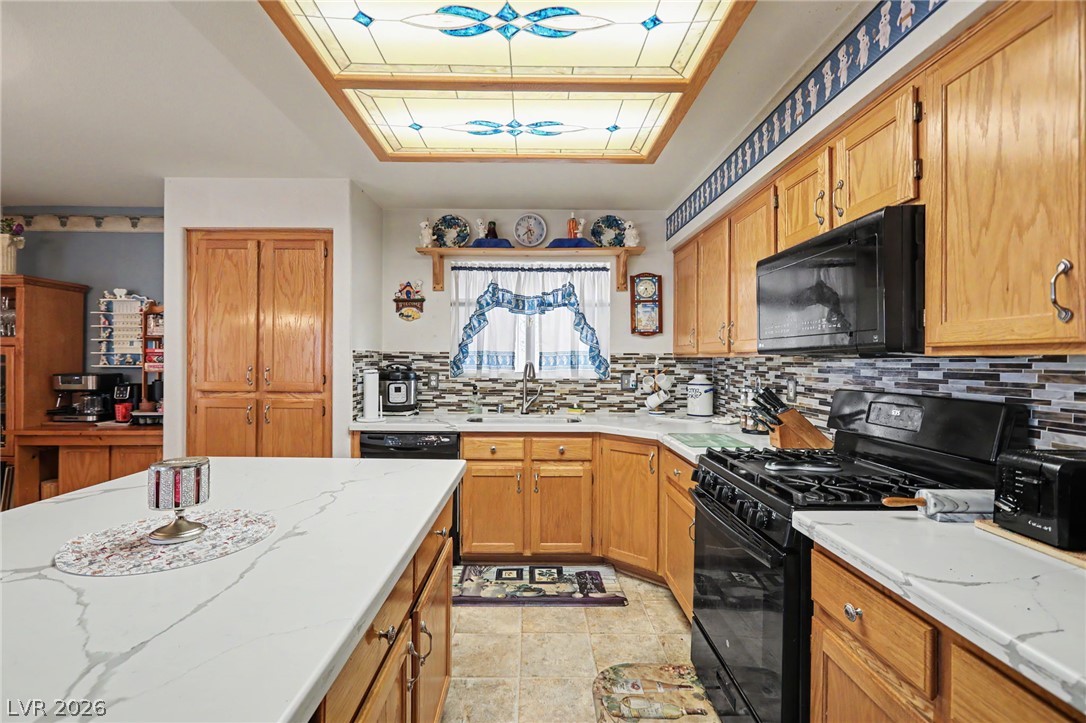 6574 Jordan River Drive Property Photo 14