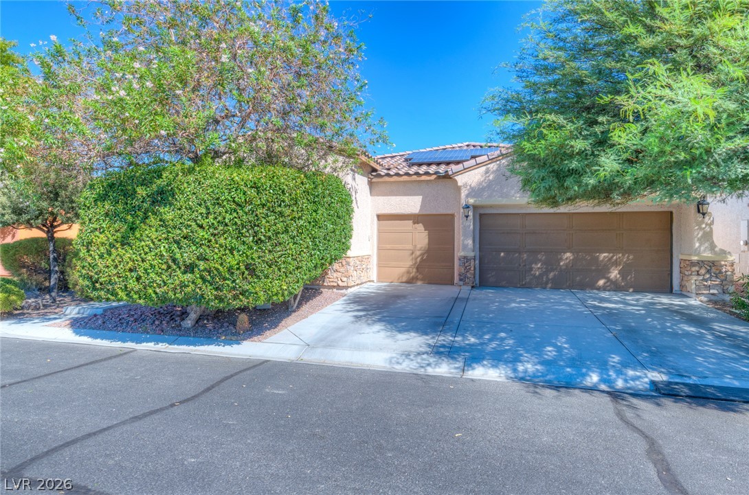 5734 Hoptree Drive Property Photo 1