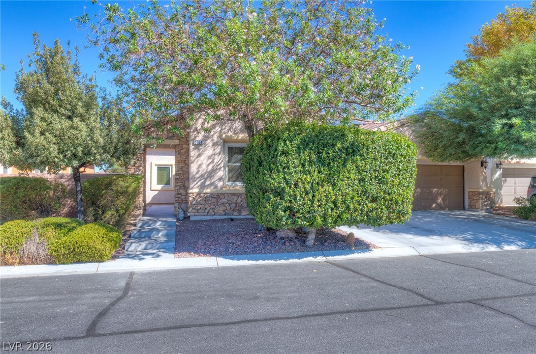 5734 Hoptree Drive Property Photo 8