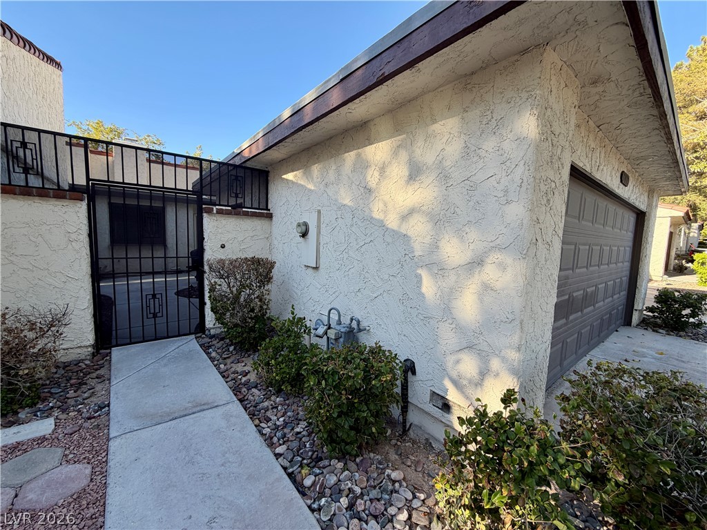 3073 Conquista Court Property Photo 2