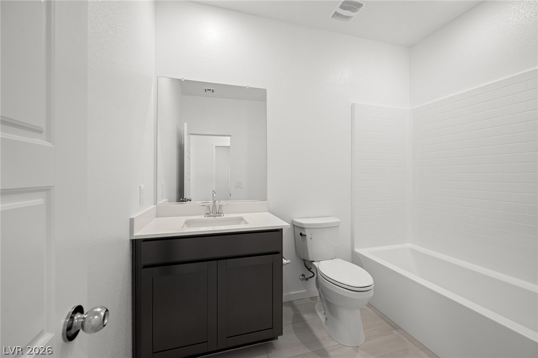 9939 Kimura Hills Avenue Property Photo 5