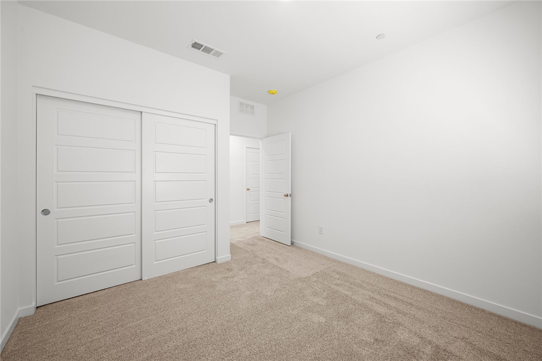 9939 Kimura Hills Avenue Property Photo 7
