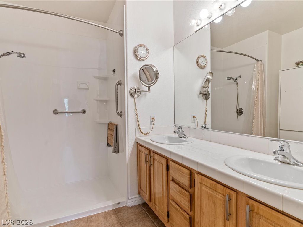 4920 Black Bear Road 204 Property Photo 35