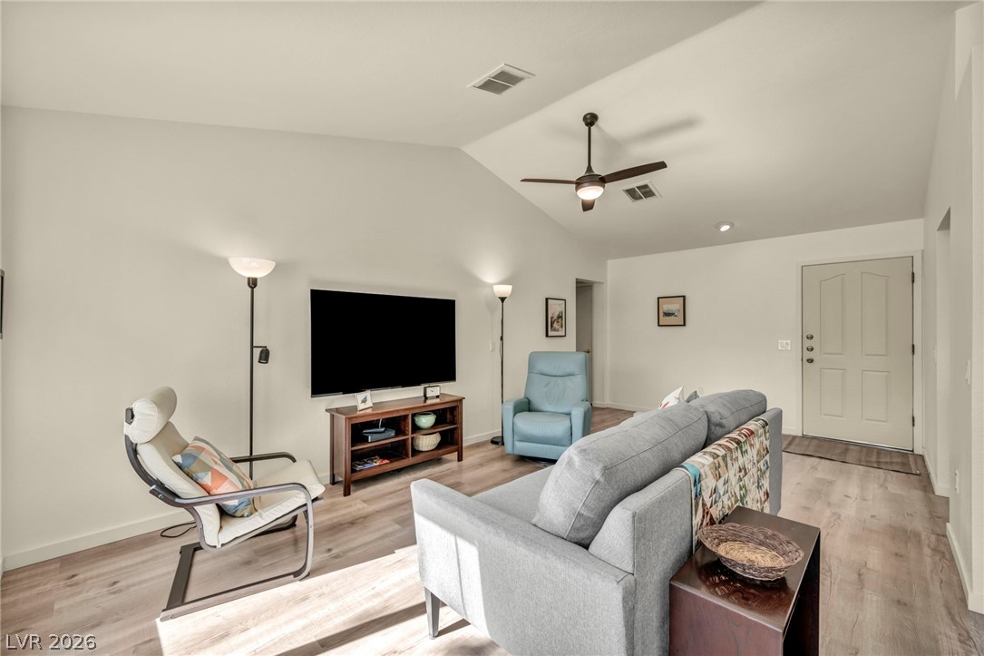 2704 Glencliff Drive Property Photo 8