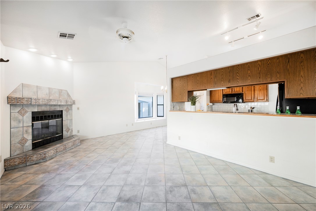 1109 Halite Court Property Photo 8