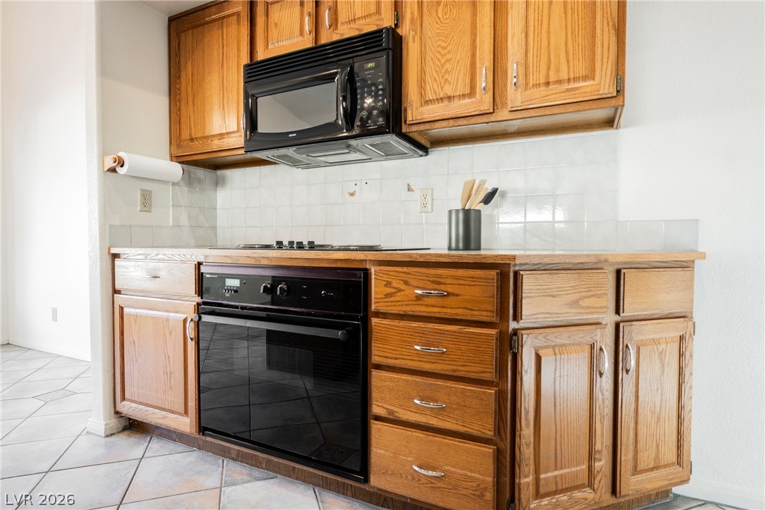 1109 Halite Court Property Photo 11