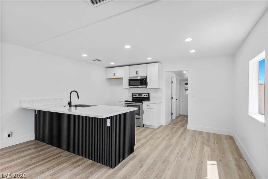 655 F Avenue Property Photo 2