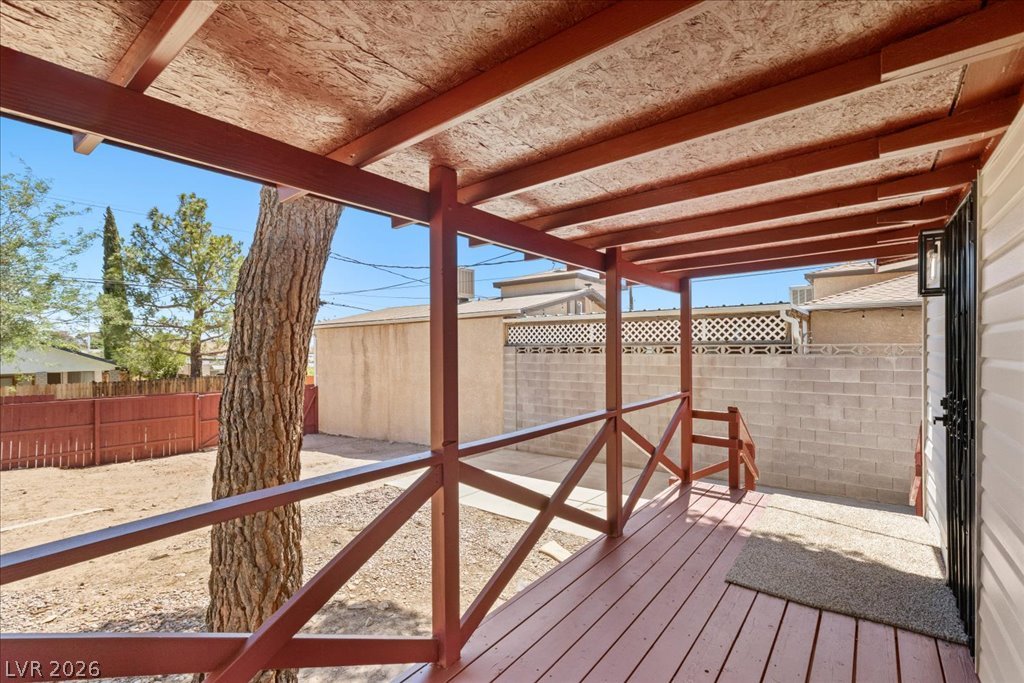 655 F Avenue Property Photo 22