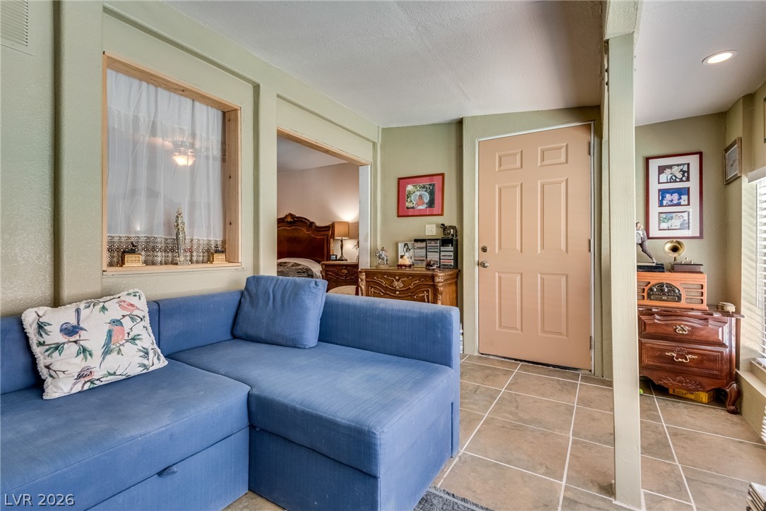 3877 Platis Circle Property Photo 18