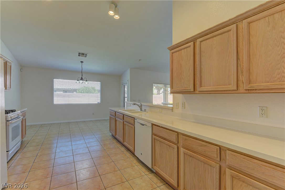 5488 Apron Court Property Photo 7