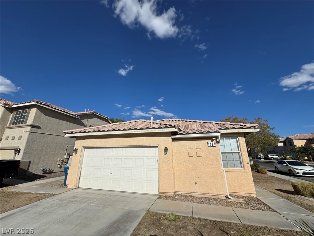 1084 Sage Valley Court Property Photo 2