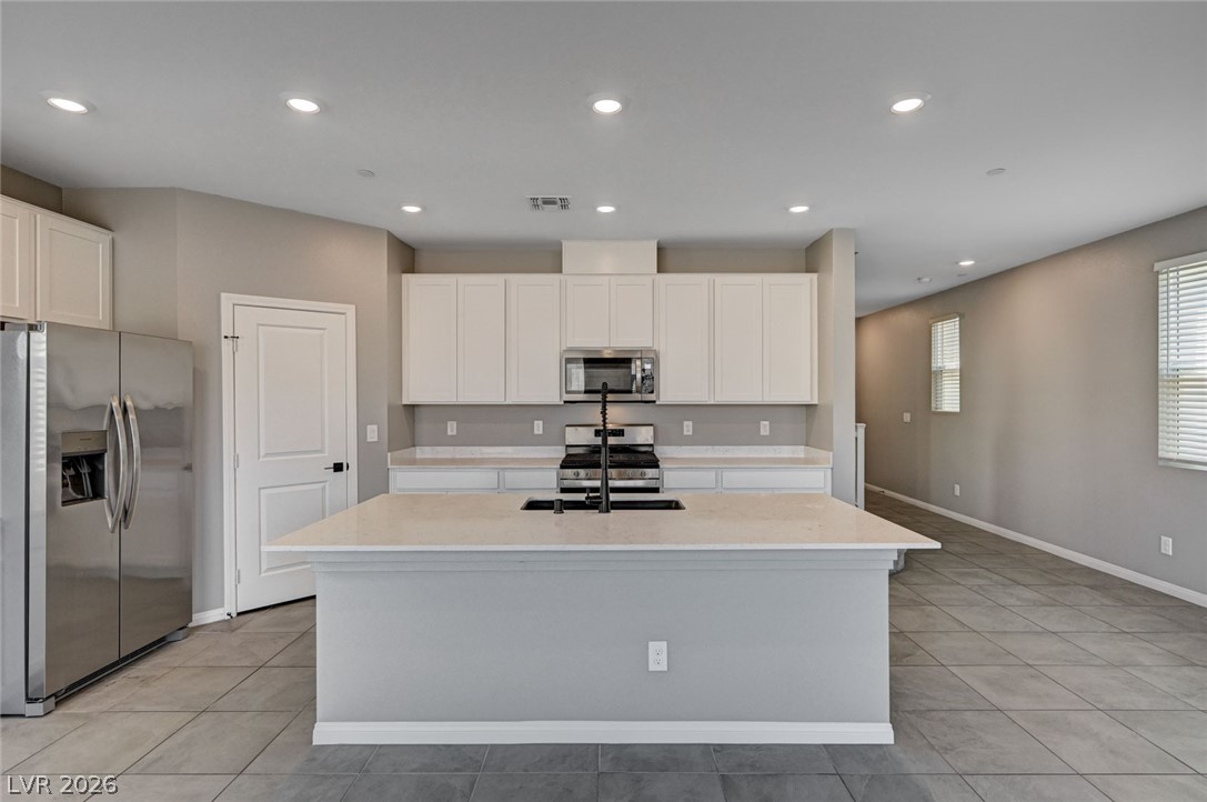 2570 Ofanto Street Property Photo 15