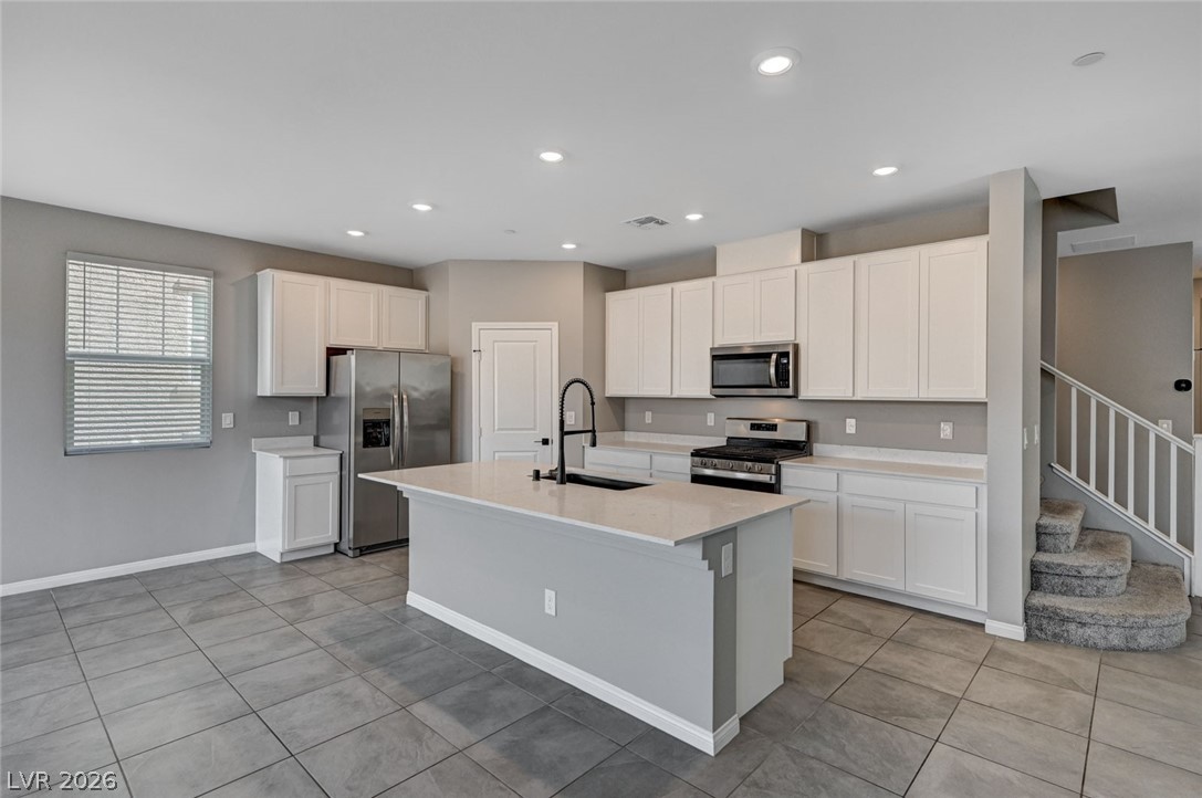 2570 Ofanto Street Property Photo 16