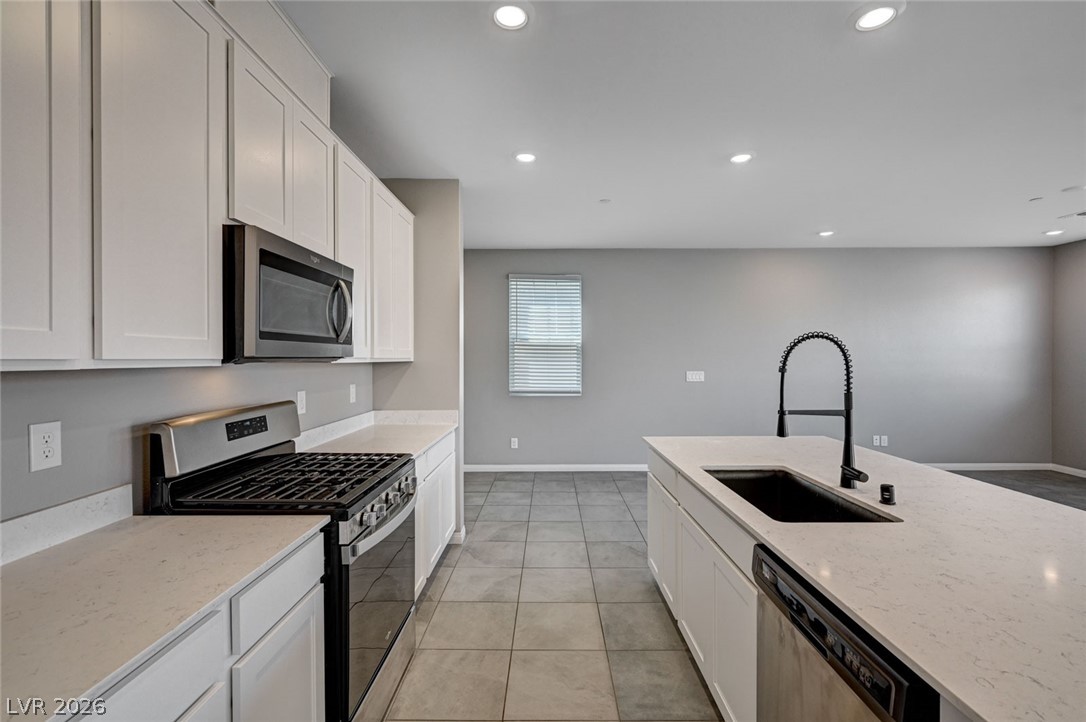 2570 Ofanto Street Property Photo 19