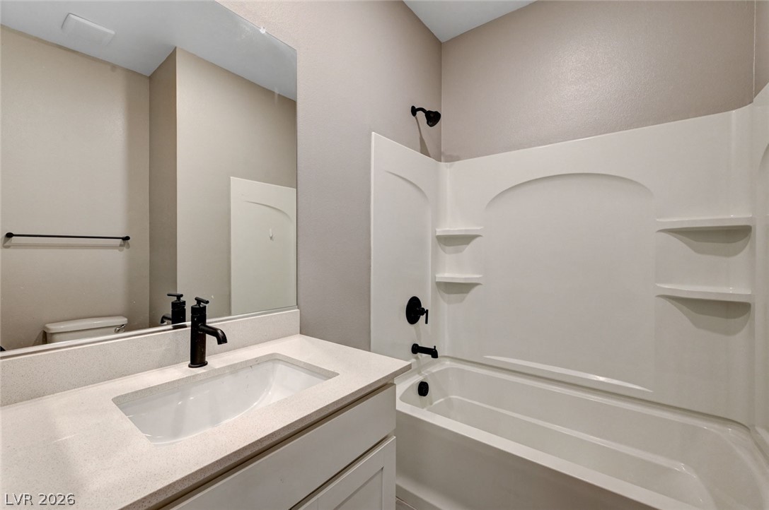 2570 Ofanto Street Property Photo 23