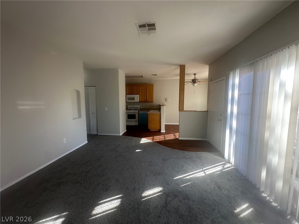 4730 East Craig Road 1073 Property Photo 3