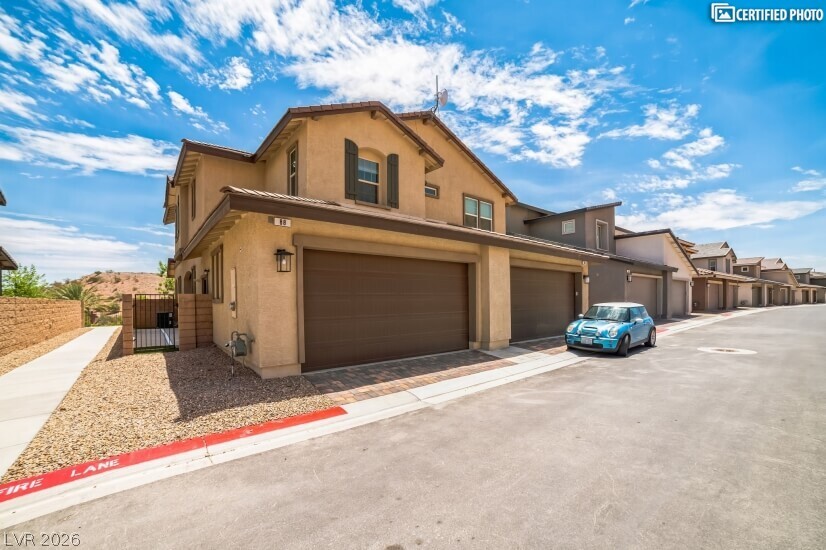 88 Kimberlite Drive Property Photo 2